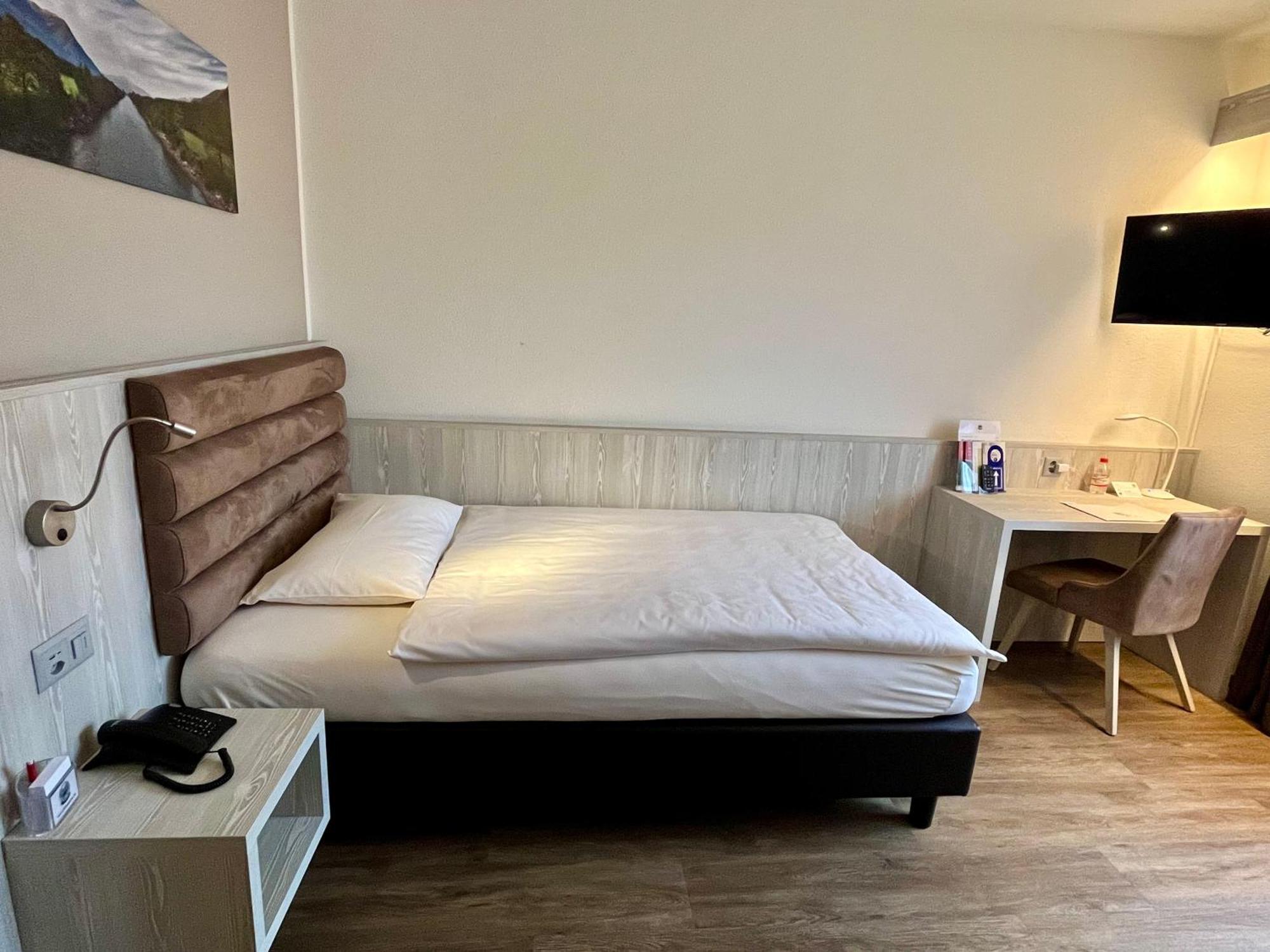 La Perla Hotel