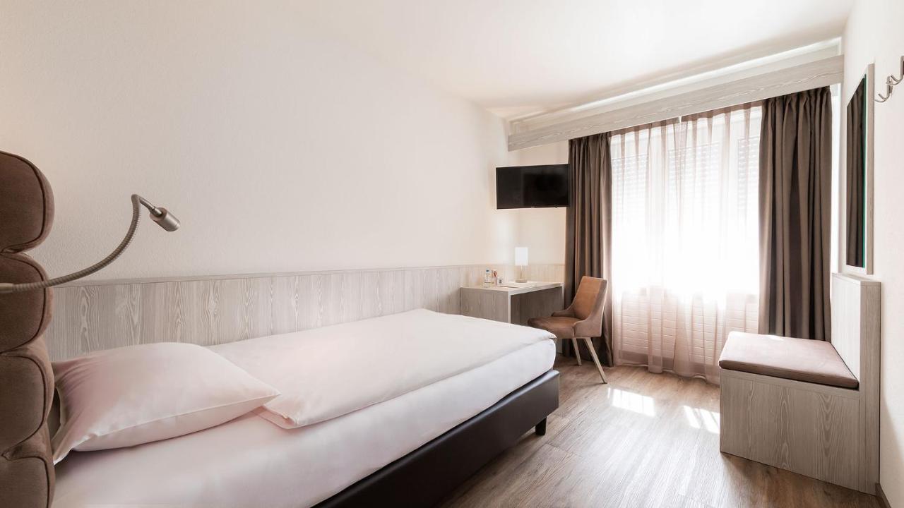 Hotel La Perla 3*